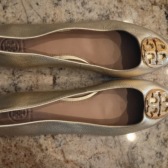 Tory Burch Metallic Gold Flat 11 These Are Perfection! Never Worn! MSRP$350 - Picture 4 of 14